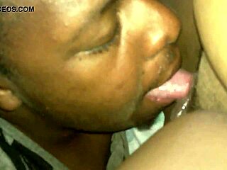 chocolate skiyy pregnant pussy eating with tongue